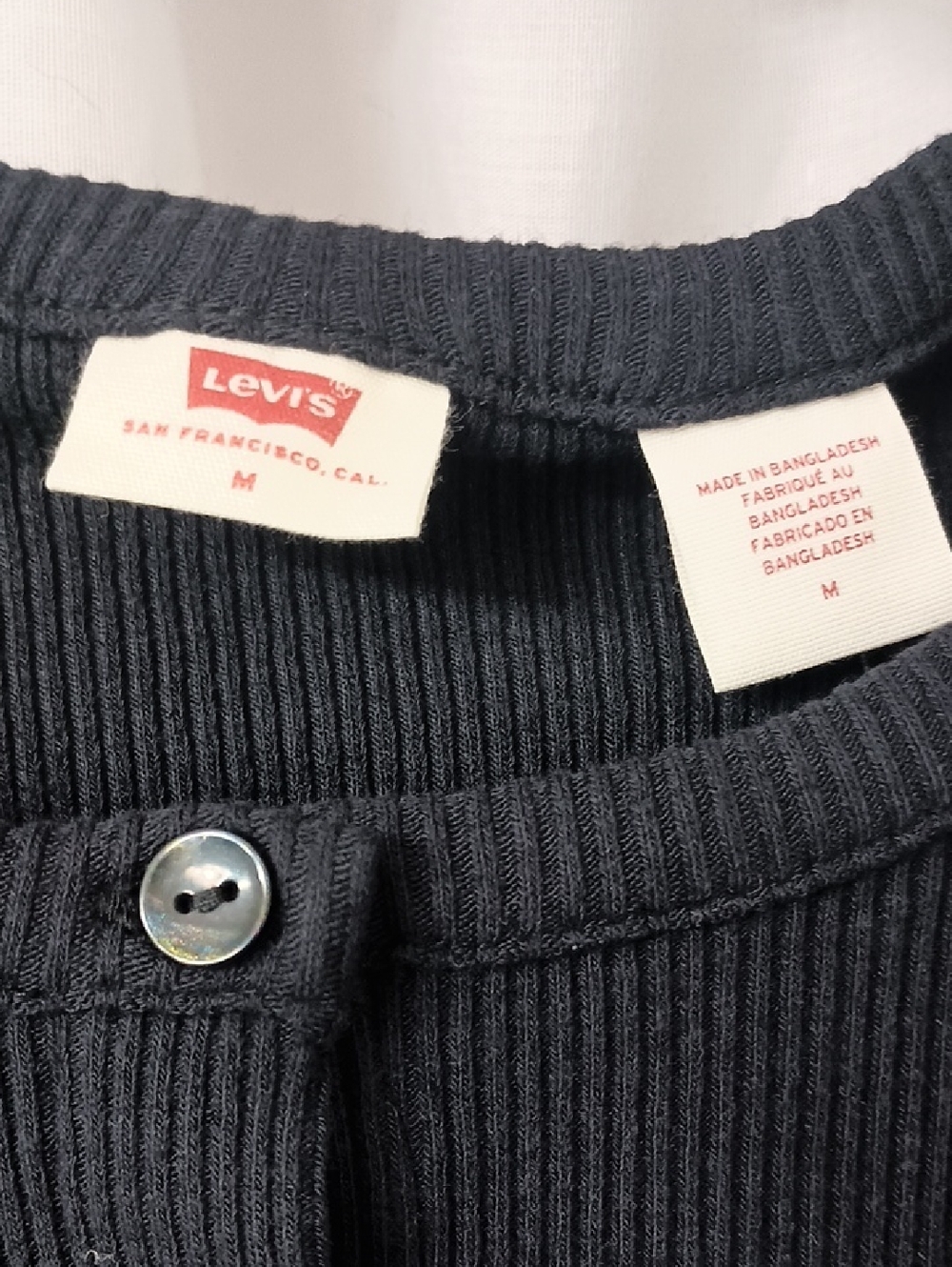 Levis Black Ribbed Button Up Tank Top M - Picture 5 of 10